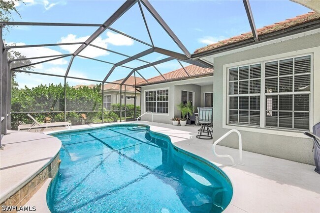 Building Photo - 16188 Parque Ln