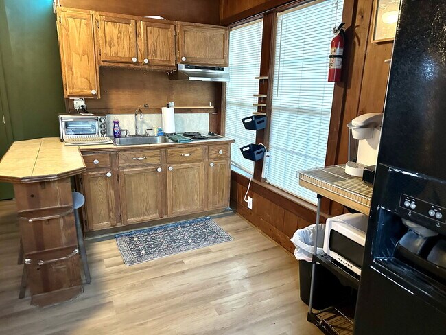 Building Photo - FURNISHED in Fondren!