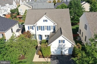 Building Photo - 43708 Red House Dr