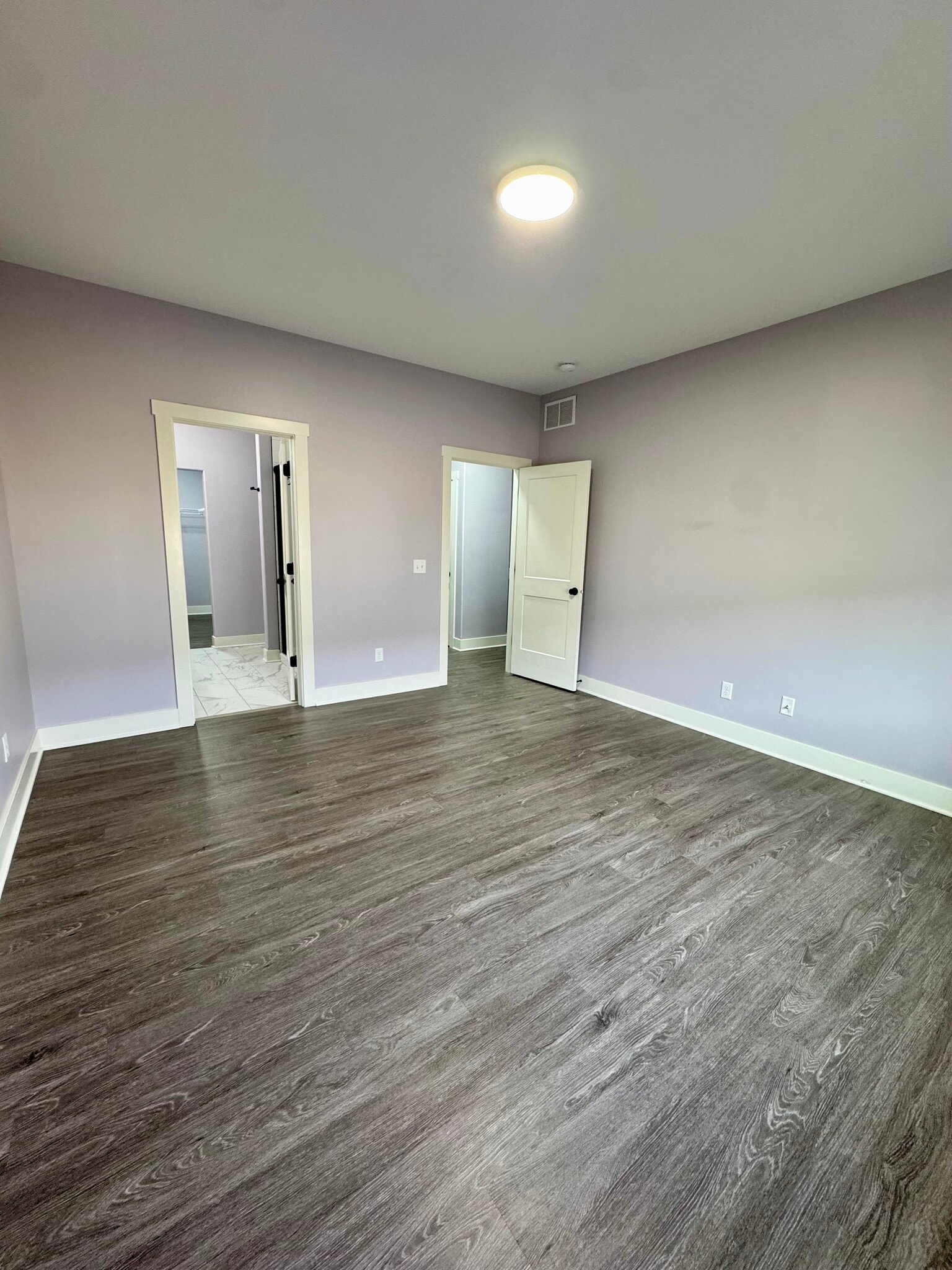 Building Photo - 3082 Charissas Plz