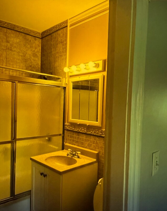 Building Photo - 7 Morton St