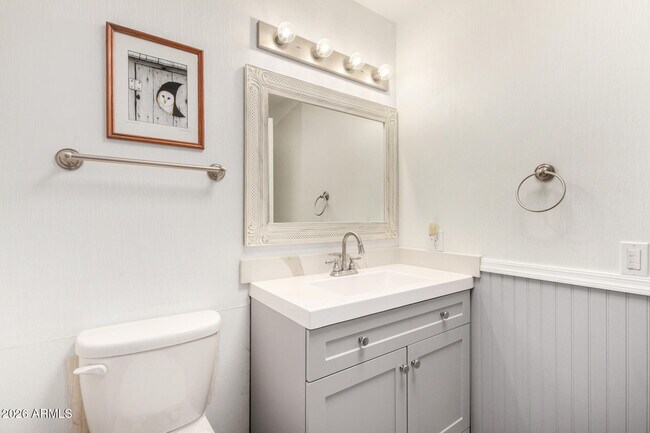 Building Photo - 11118 W Mountain View Rd