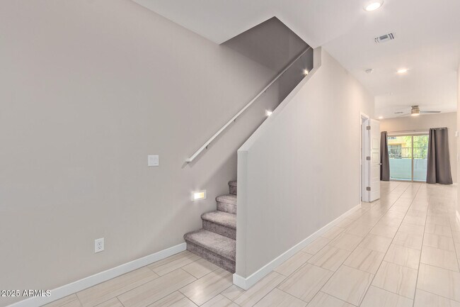 Building Photo - 2134 W Harmont Dr