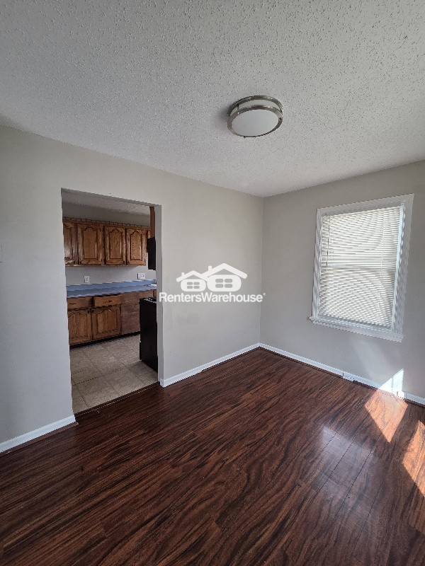 Building Photo - 415 Ames Pl