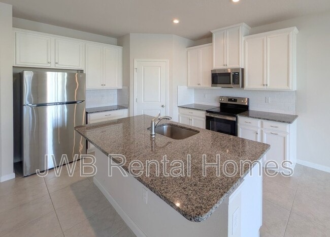 Building Photo - 1411 Tan Tara Trl