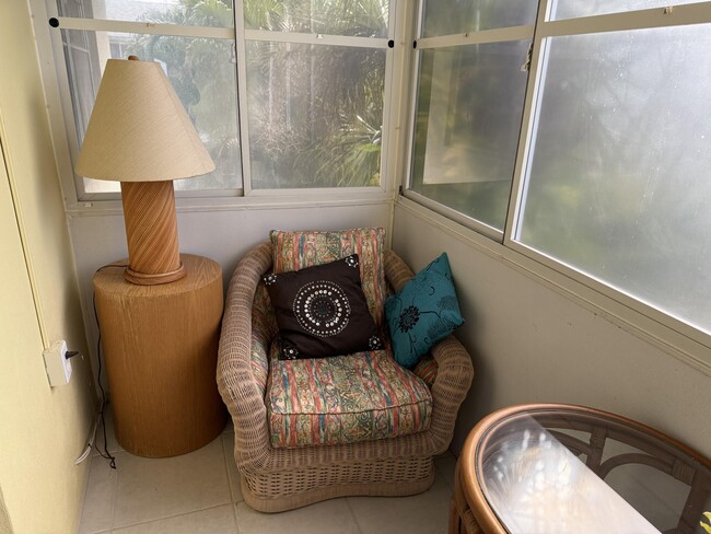 Building Photo - 192 Waltham H