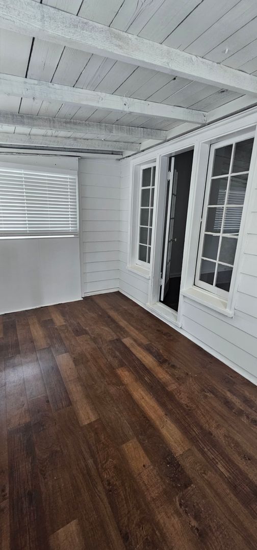 Building Photo - Half Acre Totally Remodeled House...
