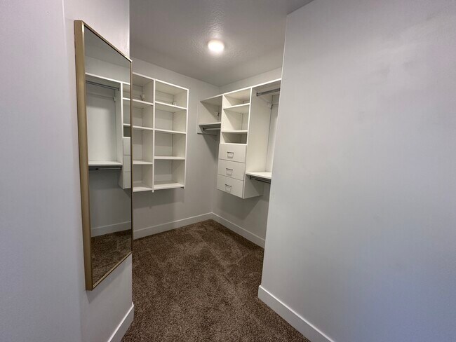 Building Photo - 3306 Eagle Mountain Town Home