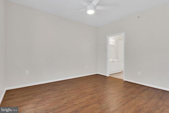 Building Photo - 4560 Strutfield Ln