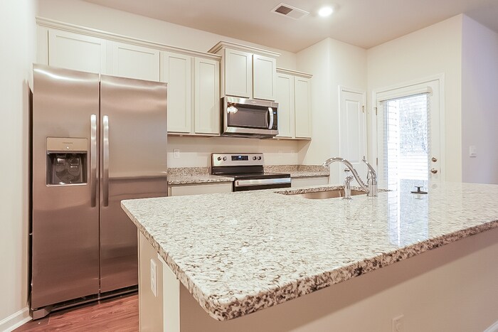 Building Photo - 2176 River Park Ct
