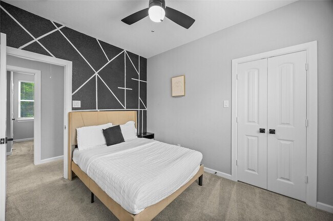 Building Photo - 7422 Mount St