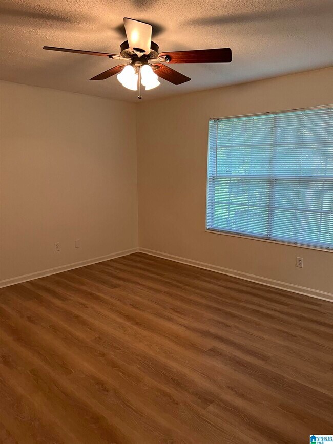Building Photo - 81 Brookview Ln