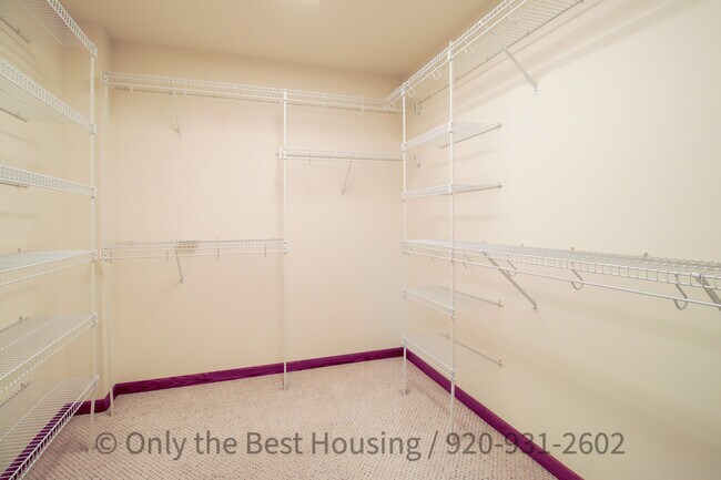 Building Photo - N9429 Rosebud Ln