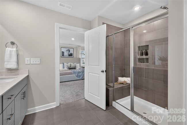 Building Photo - 314 Hyssop Ct
