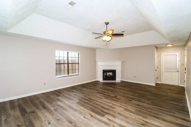 Building Photo - 6842 Theda Cove