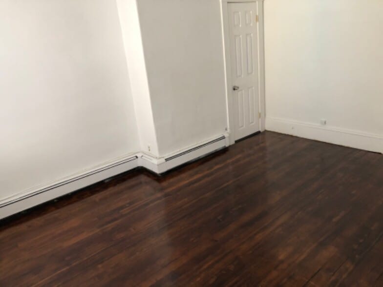 Building Photo - 34 Cunard St