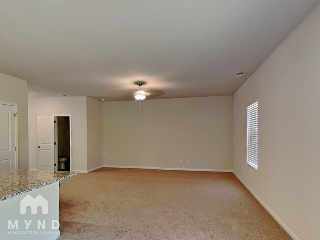 Building Photo - 334 Taverners Ln