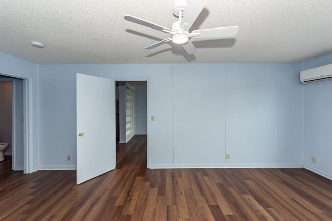 Building Photo - 1 Bedroom, 1 Bathroom Condo in Downtown Charleston - Charleston