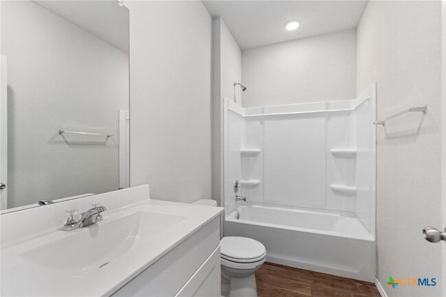 Building Photo - 13508 Tai Londo Dr