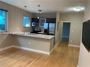 Building Photo - 7171 Bay Dr