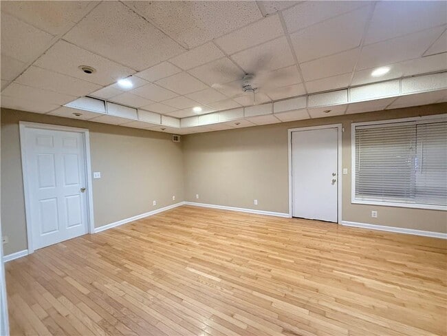 Building Photo - 175 Sessingham Ln