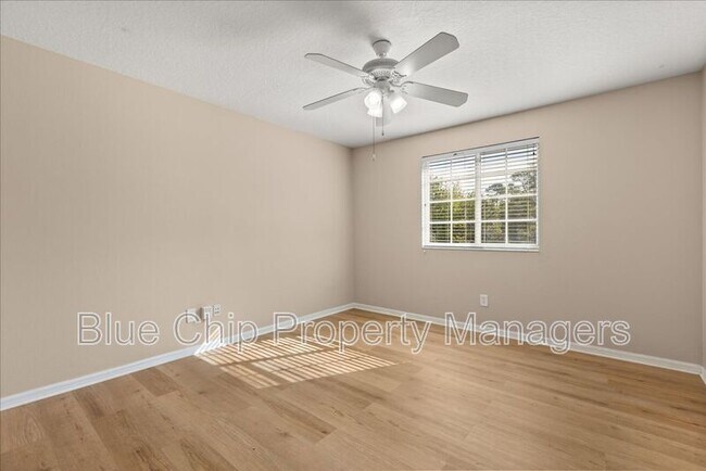 Building Photo - 11080 Taeda Dr