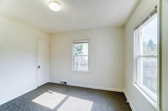 Building Photo - 919 Brookley Blvd