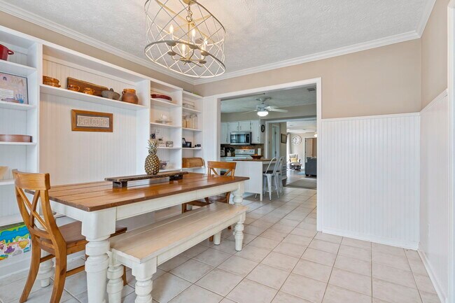 Building Photo - 431 Duckworth Dr