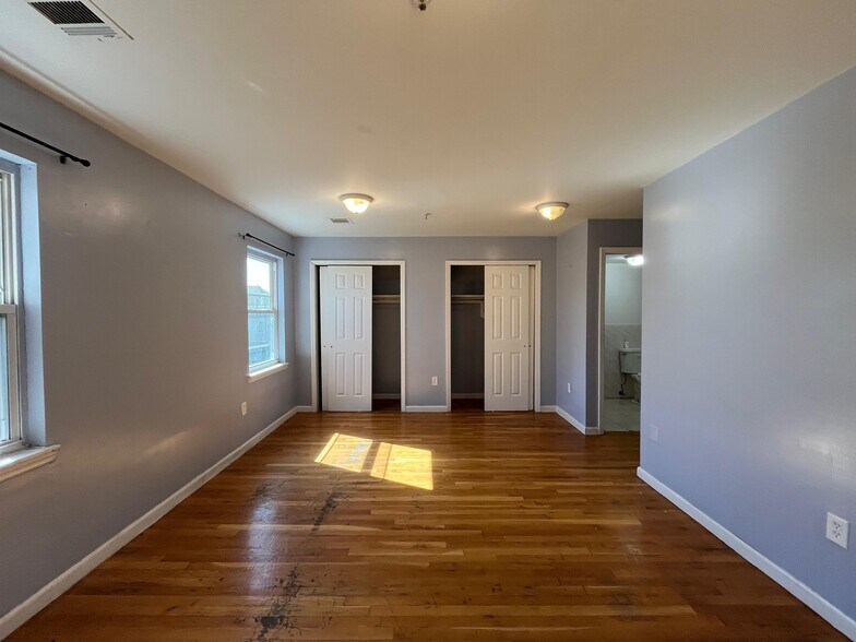 Building Photo - 15 Bergen Ave