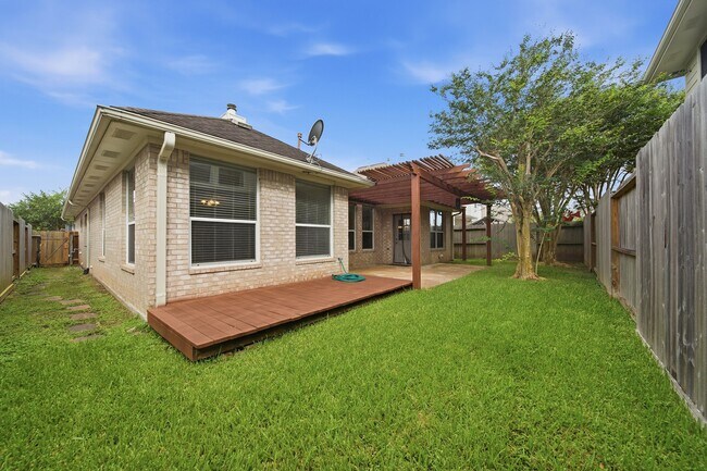 Building Photo - 1631 Crescent Shores Ln