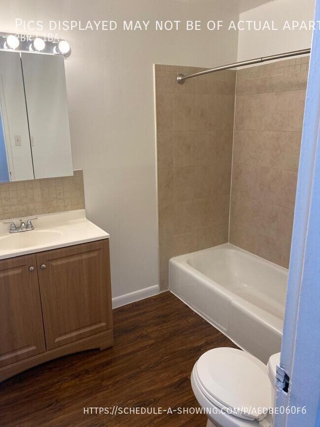 Building Photo - 100 New Rd