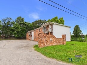 Building Photo - 00506