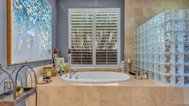 Building Photo - 46710 Bradshaw Trail