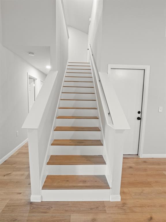 Building Photo - 303 Camellia Dr