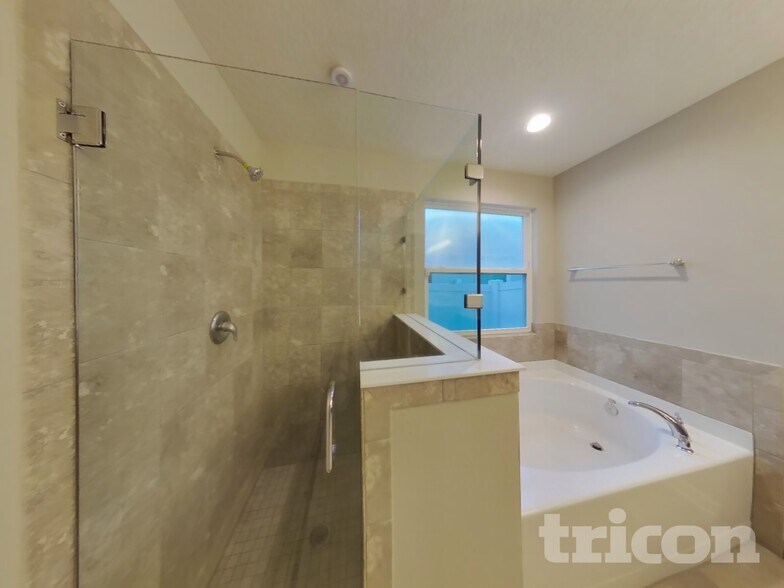 Building Photo - 10046 Bengal Fox Dr