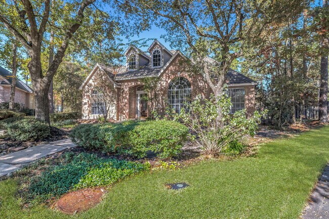 Building Photo - MOVE IN READY! Cream-of-the-crop location in the heart of the cul-de-sac!