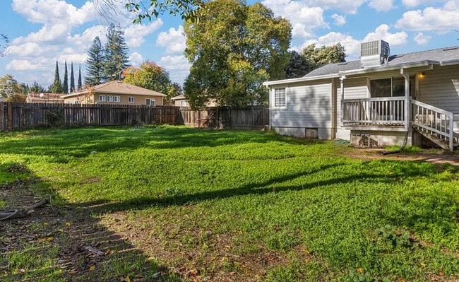 Building Photo - APPLY NOW