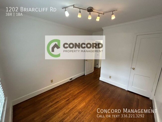 Building Photo - 1202 Briarcliff Rd