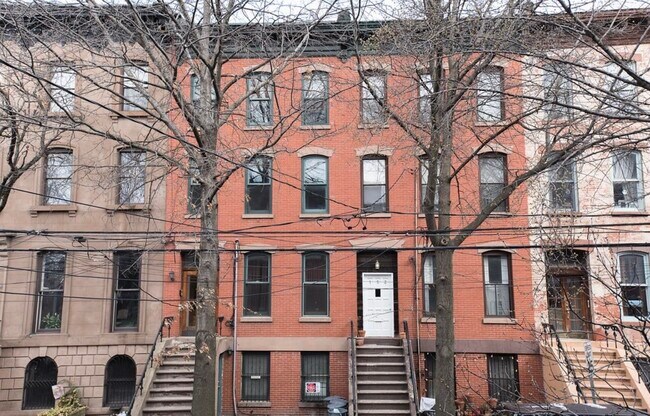 Building Photo - 154 Mercer St