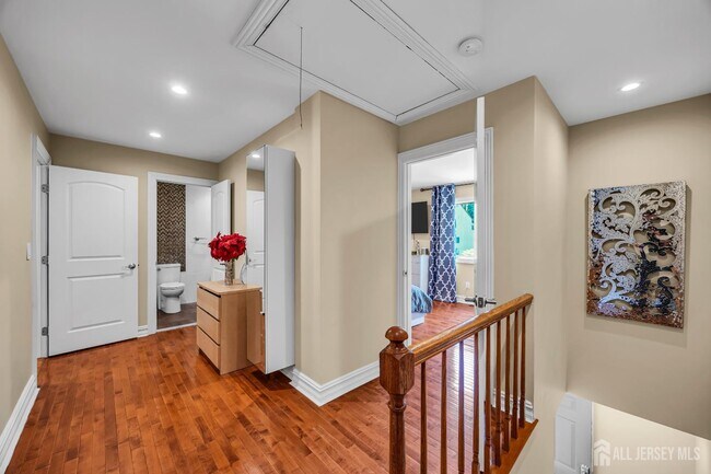 Building Photo - 152 Redpine Loop