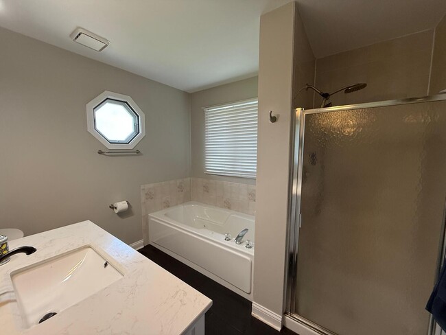 Building Photo - 3508 Caine Dr