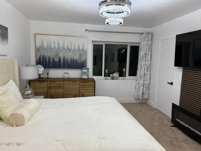 Building Photo - 1572 Dover Ave