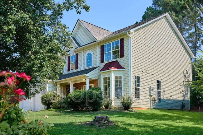 Building Photo - 307 Woodruff Lake Way