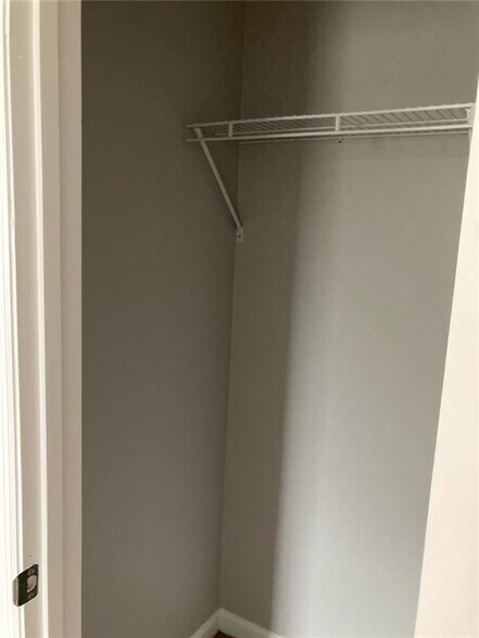 Building Photo - 925 Mill Stone Dr