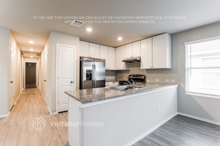 Building Photo - 4219 Southton Lk