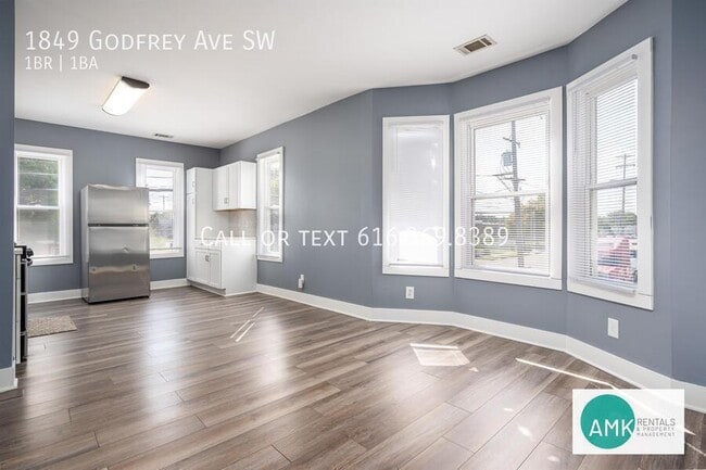 Building Photo - 1849 Godfrey Ave SW