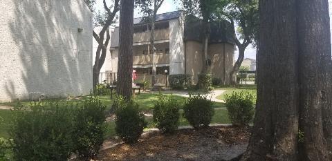 Building Photo - 8433 Hearth Dr