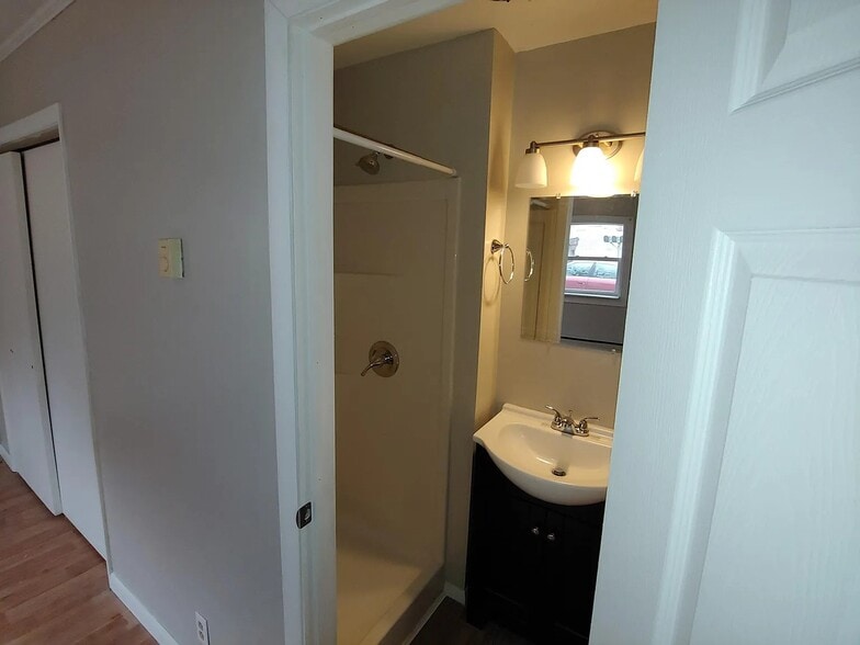 Building Photo - 7807 OH-56