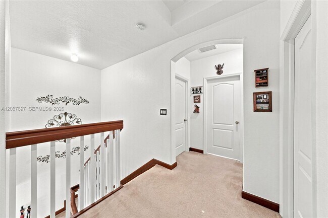 Building Photo - 889 SW 151 Pl