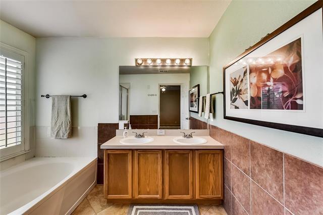 Building Photo - 1206 Periwinkle Dr